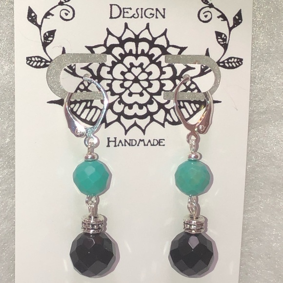 Turquoise & Onyx Dangle Earrings - Picture 4 of 7